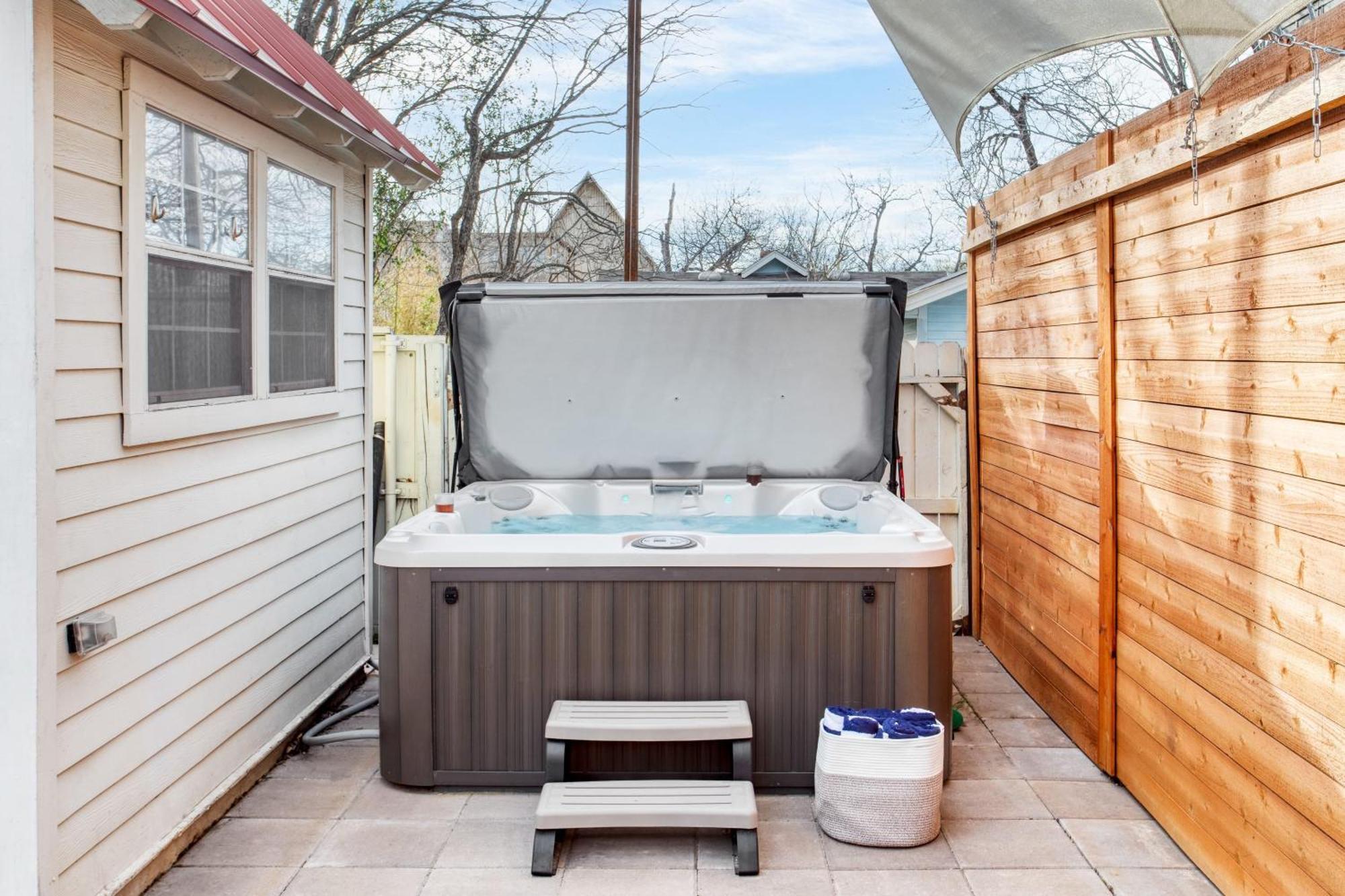 Ramsey By Avantstay Modern Character Home In Austin W Pool Extérieur photo
